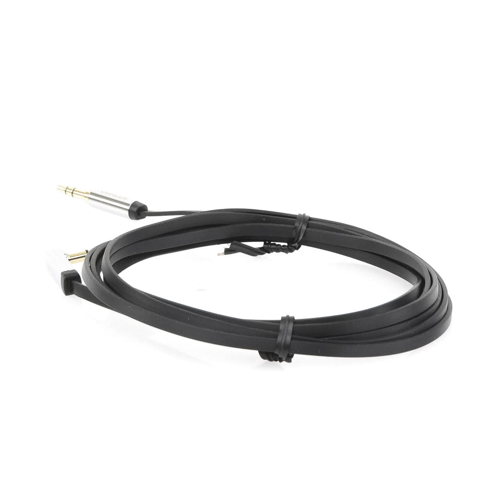 UGREEN Cable Auxiliar Plano 2 Metros / Conector 3.5mm a 3.5mm / Macho-Macho / Recto a Angulo / Ángulo de 90° en una de sus Puntas / Color Negro