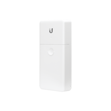 Switch PoE 24 V de Paso para Exterior con 4 Puertos Gigabit (1 PoE In, 3 PoE Out) NanoSwitch