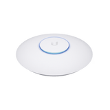 Access Point UniFi 802.11ac Wave 2,  MU-MIMO4X4 con antena Beamforming, hasta 1.7 Gbps, para interior PoE 802.3af, soporta 200 clientes, incluye PoE