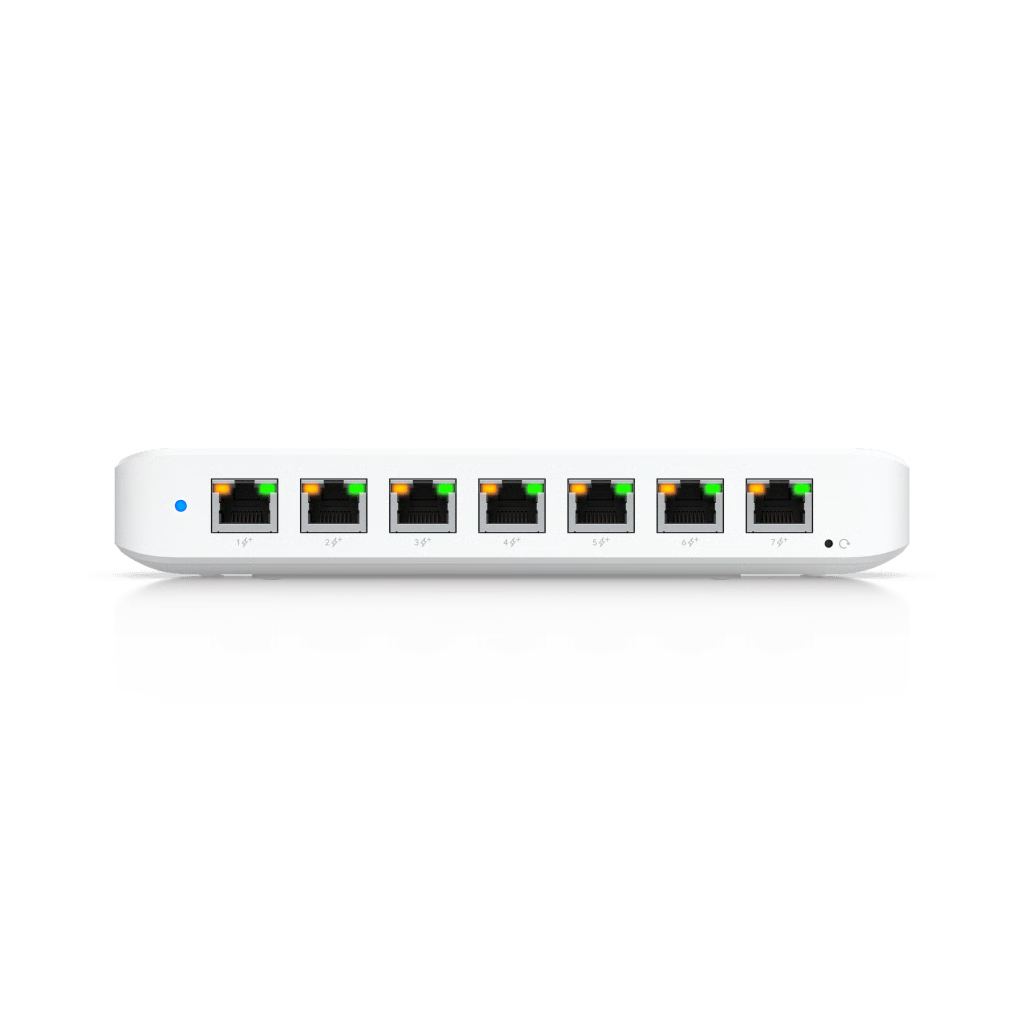 UniFi Switch Ultra 210W Administrable / 8 puertos GbE / (1) puerto POE++ IN opcional y (7) puertos POE+/ Wattaje depende de fuente o POE IN / Incluye fuente AC hasta 202W para POE