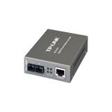 TP-LINK Convertidor de Fibra Monomodo: Puerto RJ45 10/100/1000 Mbps, SC 1000 Mbps, Hasta 20 km, Instalación Simple Plug and Play